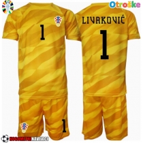 Otroške Nogometnih dresov Hrvaška Dominik Livakovic #1 Vratar Domači EP 2024 Kratki rokavi (+ hlače)